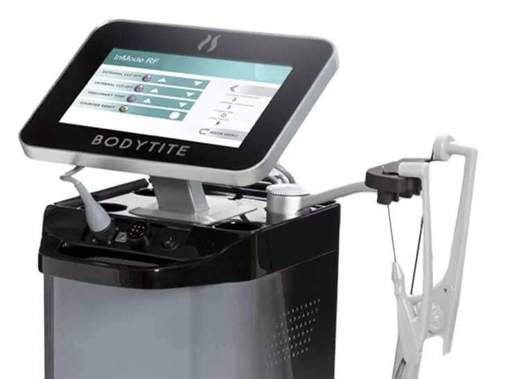 a imagem mostra um aparelho cinza e preto, com uma tela touch screen no topo, onde é possível ler “bodytyte”.